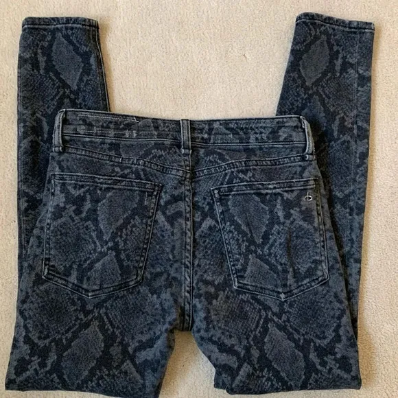 * 🔥HPx2🔥* Rag &amp; Bone Skinny Jeans, Gray, Snake Print, 26