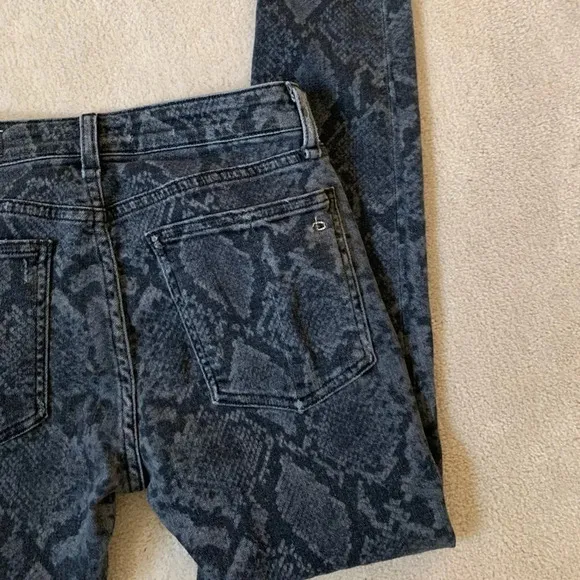* 🔥HPx2🔥* Rag &amp; Bone Skinny Jeans, Gray, Snake Print, 26