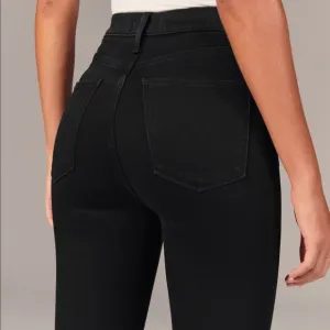 A&amp;F Women’s High Rise Super Skinny Jeans - NWOT