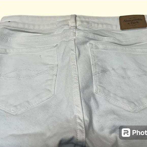 Abercrombie &amp; Fitch White Super Skinny 0s Jeans Size 25x29