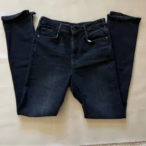 Anthropologie Pilcro Black Jeans High rise vented skinny jeans 30