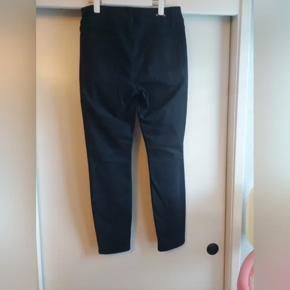CAbi Cinched Skinny Jeans Black New no tags classic casual 14