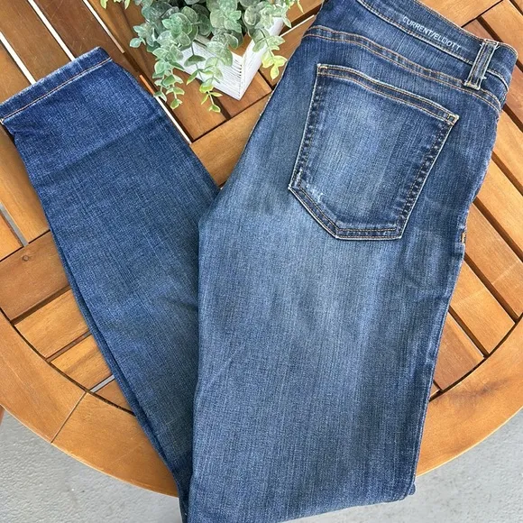 CURRENT/ELLIOTT The Stiletto Skinny Jeans in Townie wash (size 27) ✨