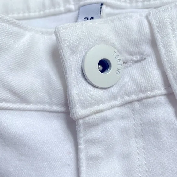DL1961 White EMMA Power Legging Women Jeans 24 Skinny Stretch $225
