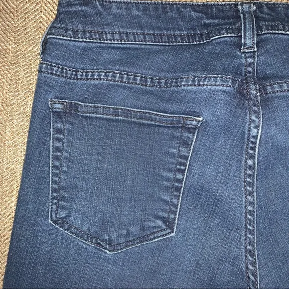 EUC Armani Exchange Skinny Jeans Size 26.