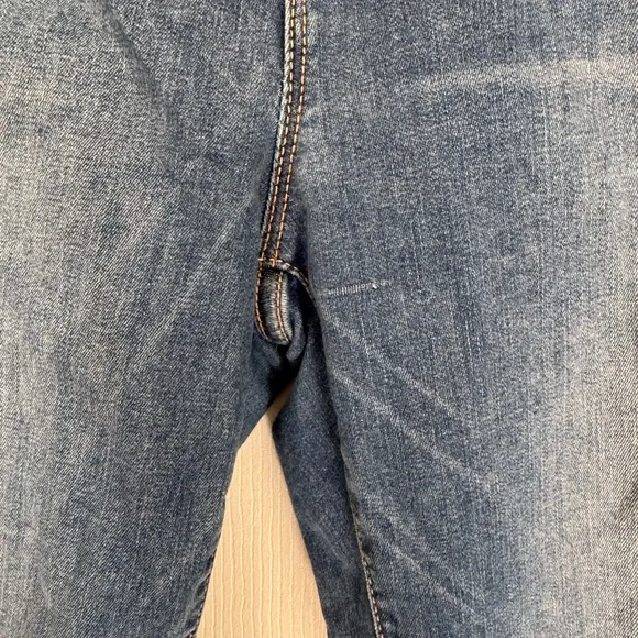 EUC Old Navy Rockstar Medium Wash Skinny Jeans with Rips, High Rise, Size 14