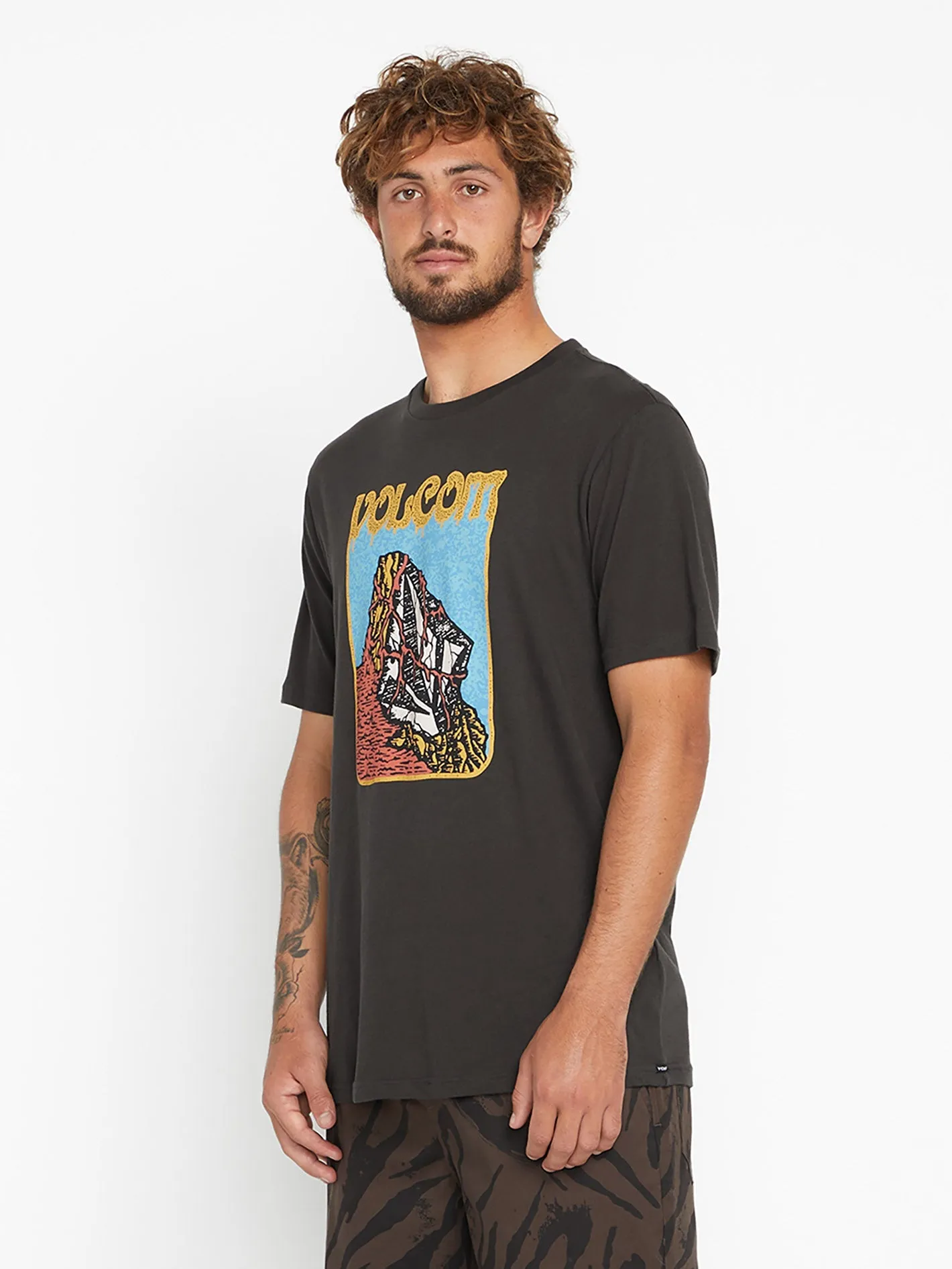 Farm to Yarn Submerged T-Shirt - VINTAGE BLACK