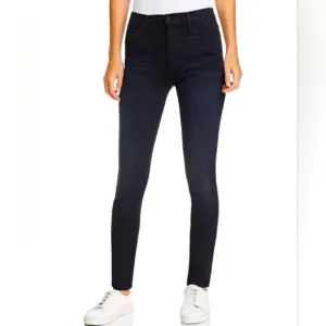 FRAME Denim 'Le High Skinny Jeans in Byxbee' Black