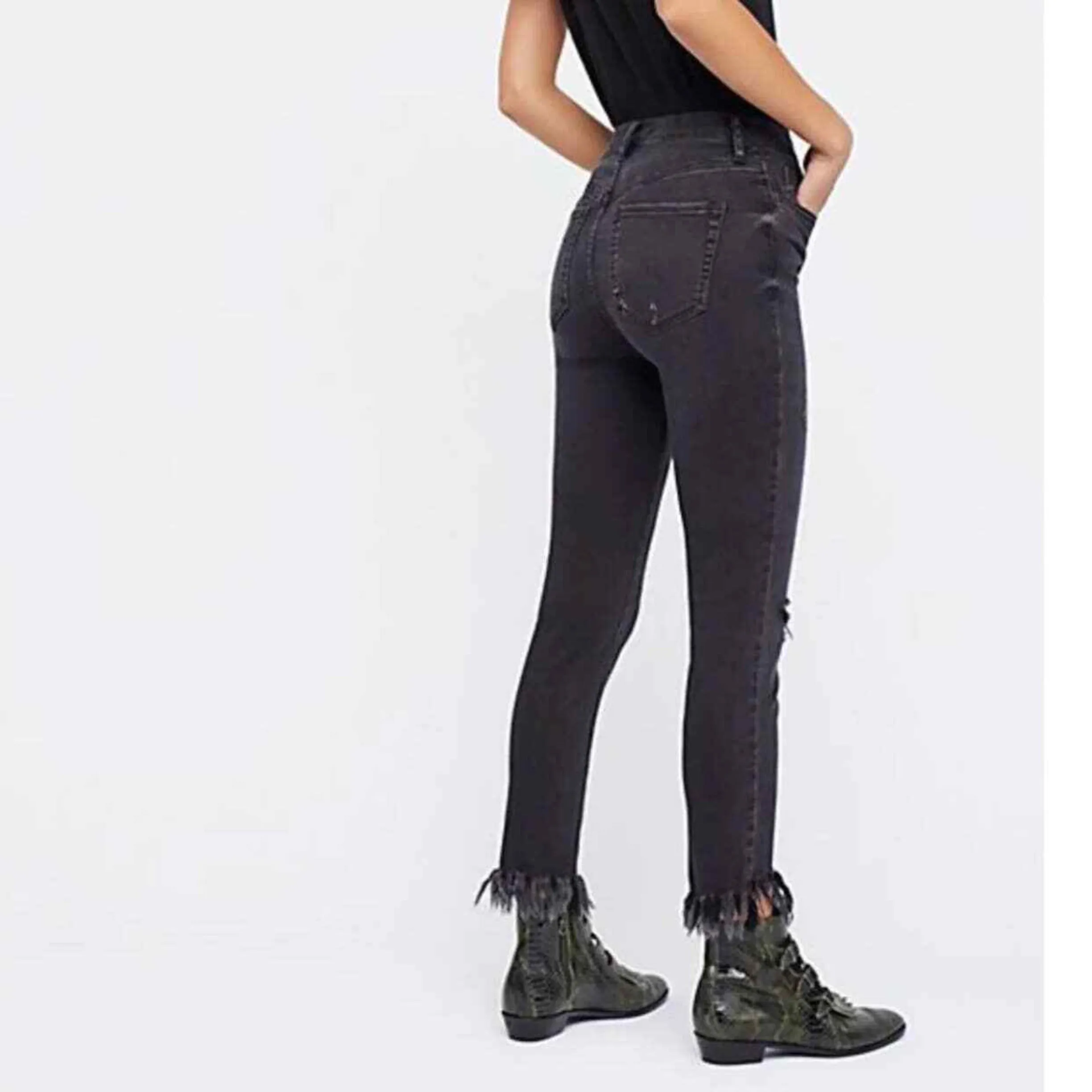 FREE PEOPLE Black Great Heights Frayed Skinny Jeans Size W 28