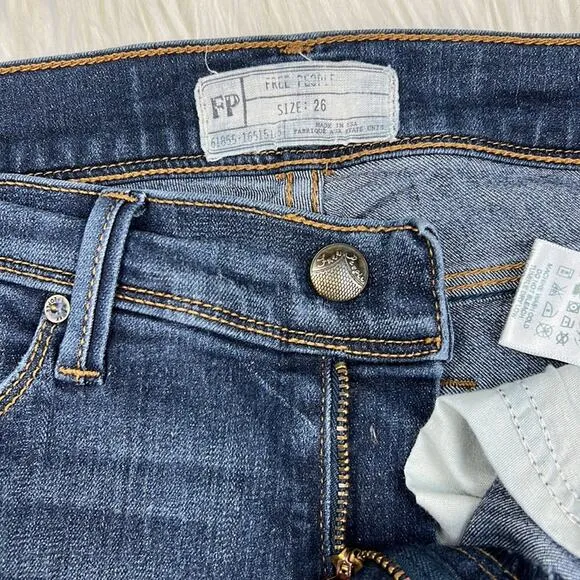 Free People y2k style skinny jeans dark wash size 26