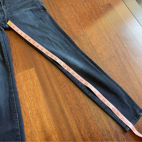 Good American Good Legs Skinny Jeans in Blue 224 Dark Blue Wash Size 0/25