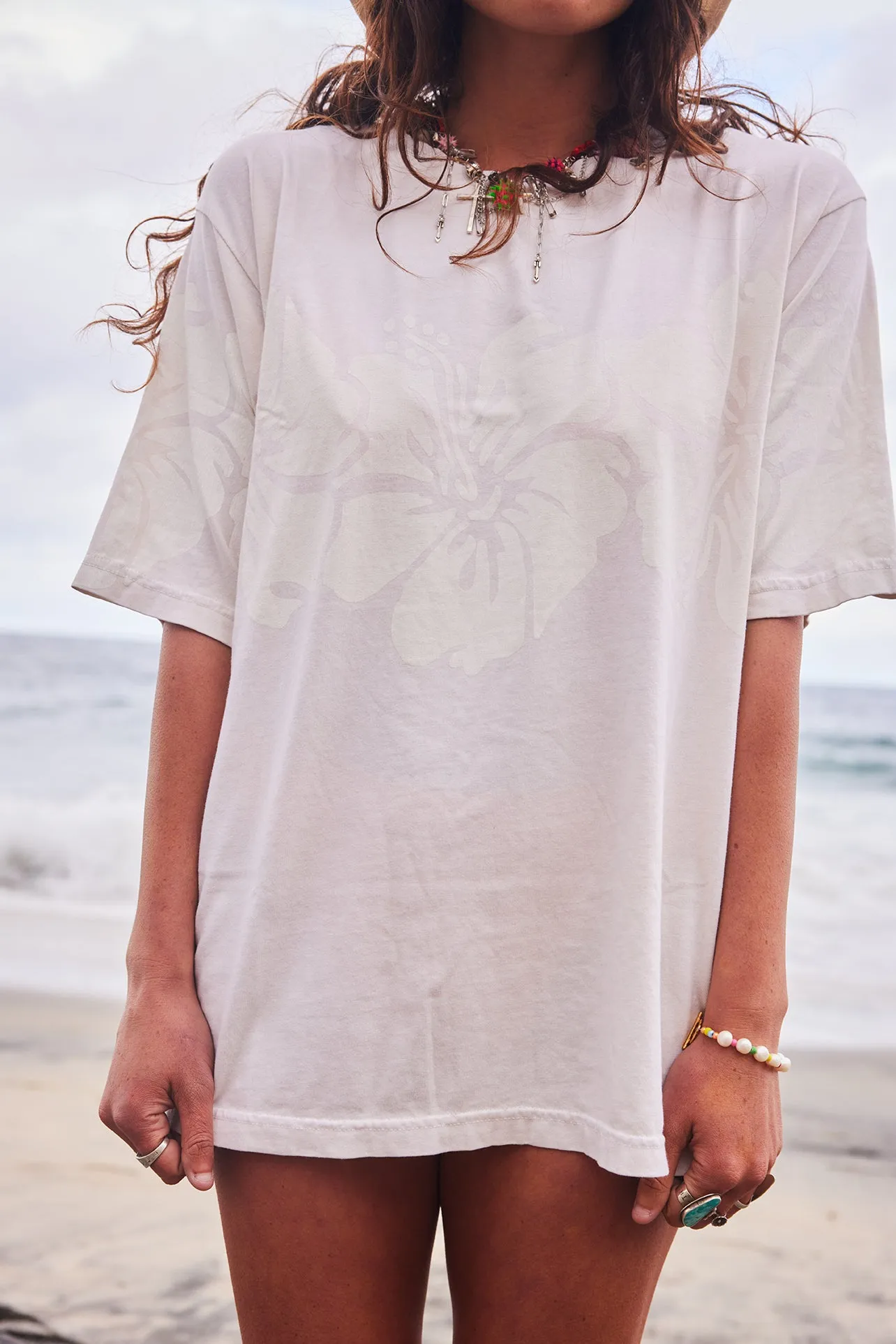 Hibiscus Tee Off White