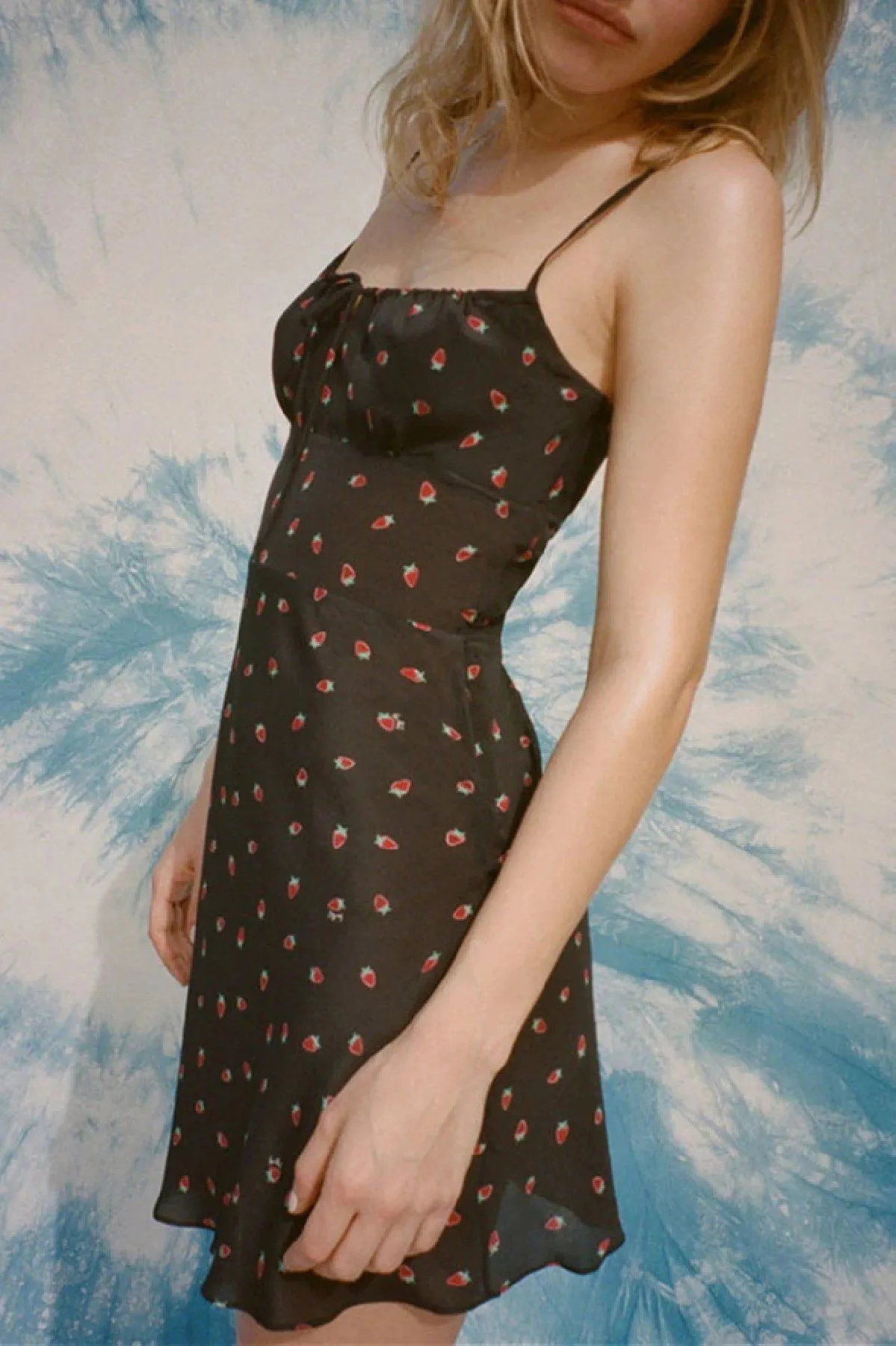 Inez in Black Strawberry