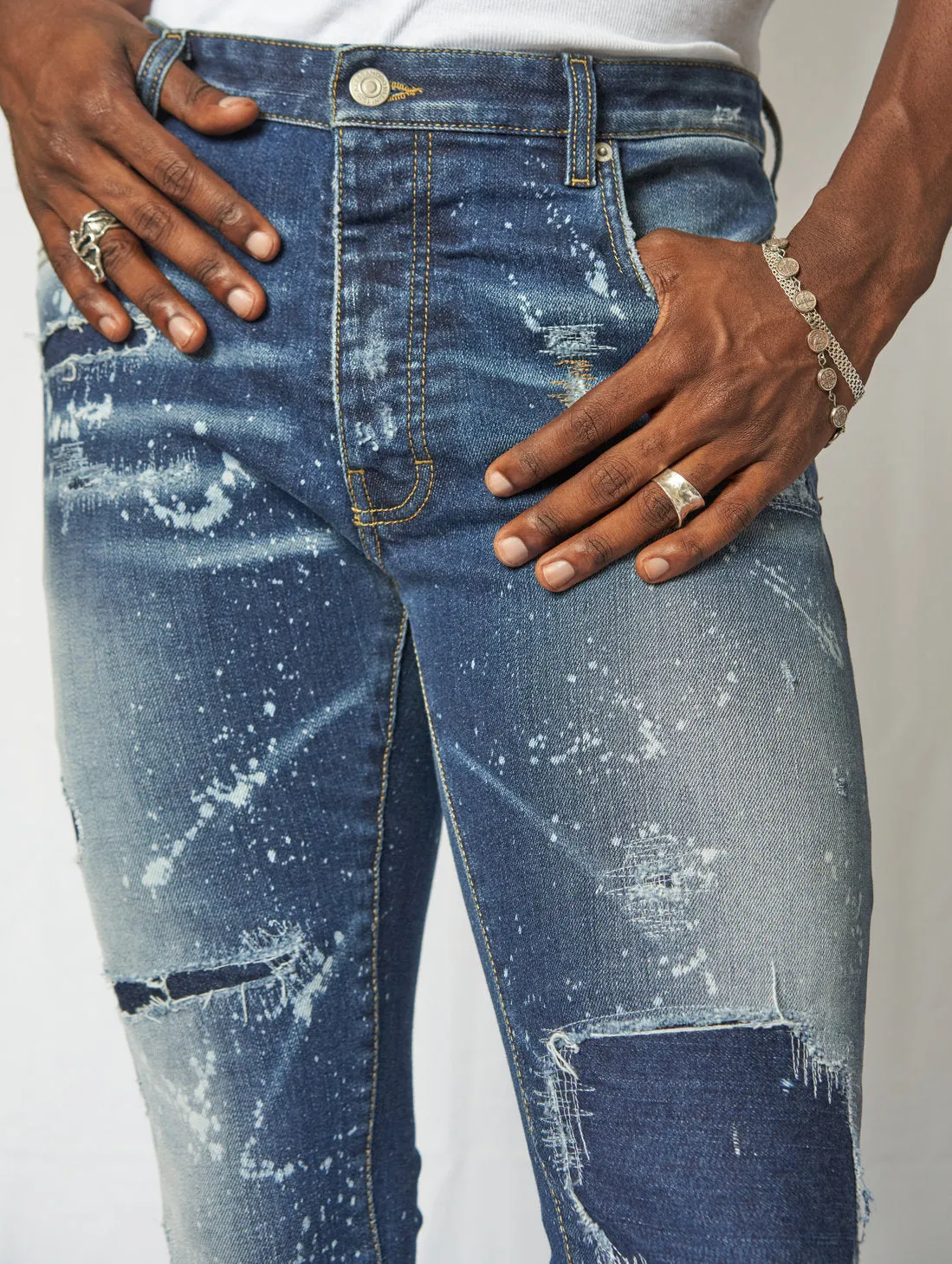 JOHNNY SKINNY JEANS IN DESTROYED BLUE - Man