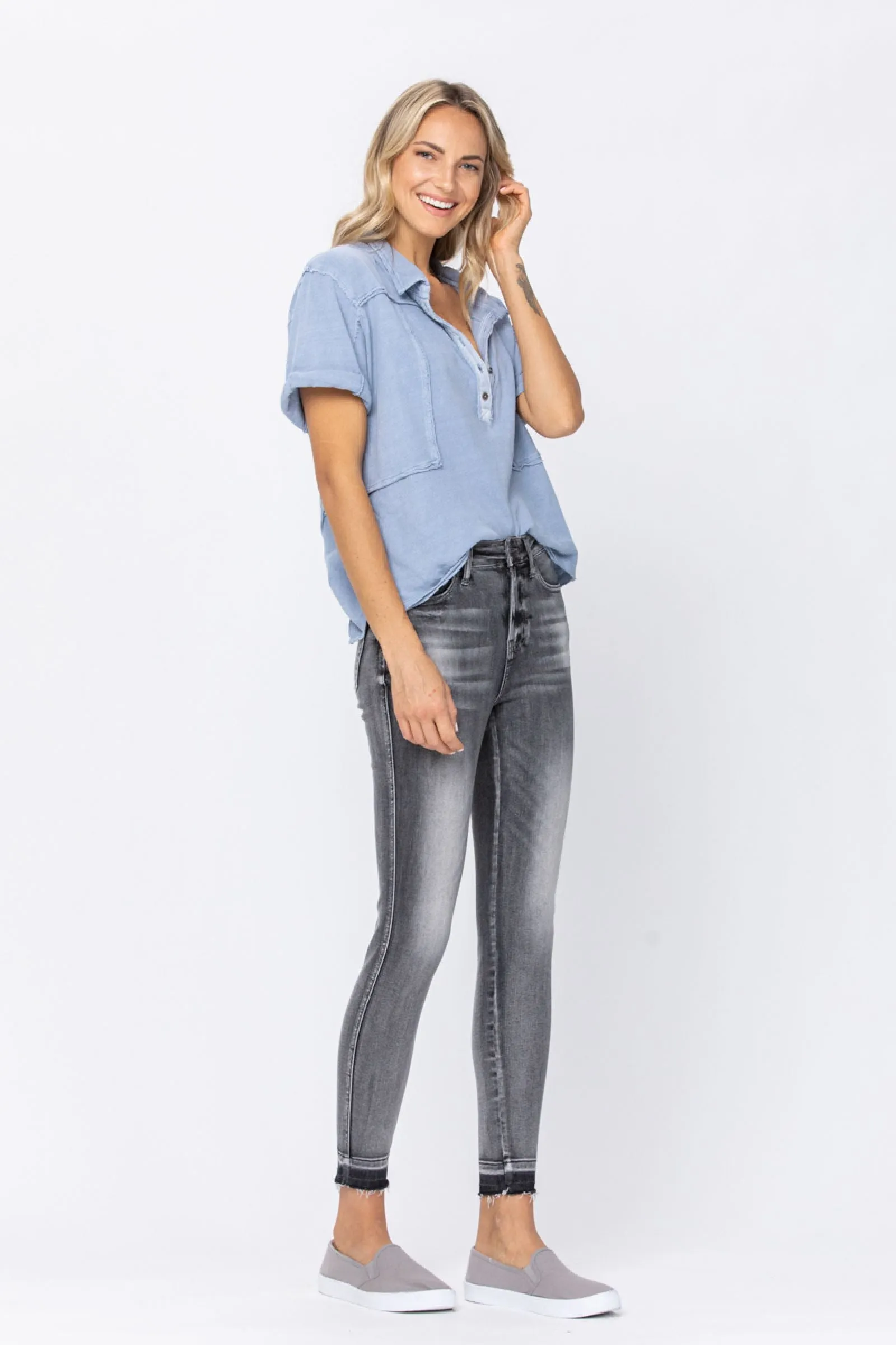 Judy Blue Gray Sanded Skinny Jeans