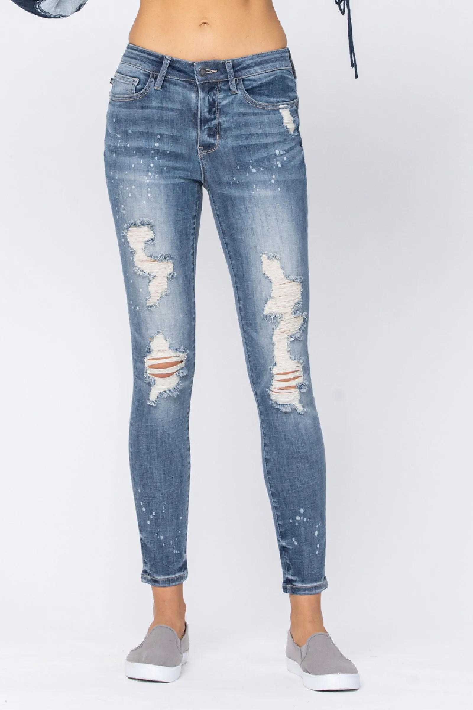 Judy Blue Never Better Bleached Skinny Jeans look