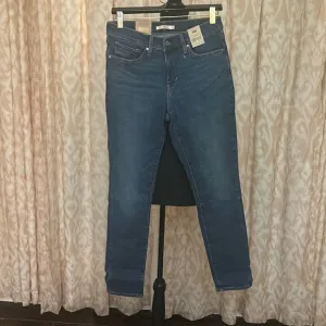 Levi 311 Shaping Skinny Womens Jeans