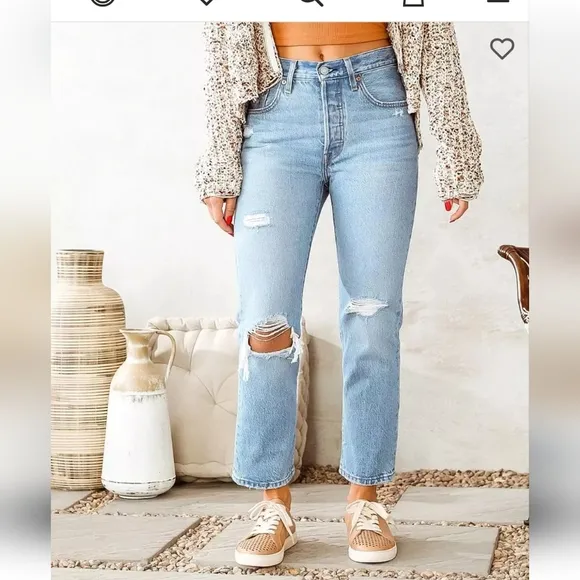 Levi's 501 High Rise  Straight Distressed Crop Jeans Size 25 and 26 Blue