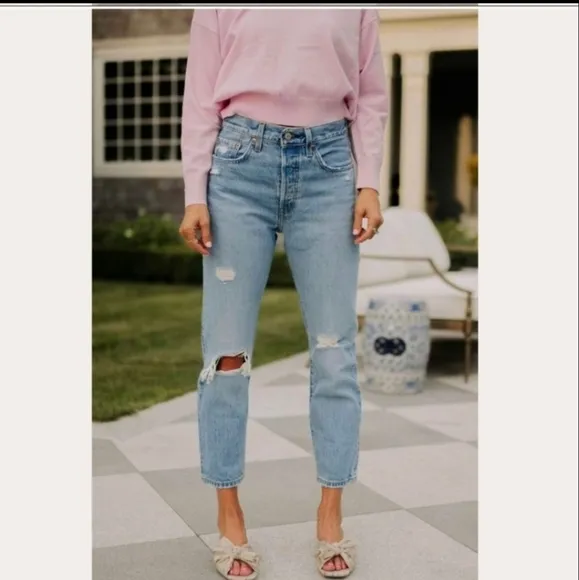 Levi's 501 High Rise  Straight Distressed Crop Jeans Size 25 and 26 Blue