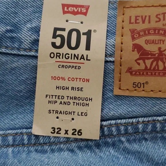 Levi's 501 High Rise  Straight Distressed Crop Jeans Size 25 and 26 Blue
