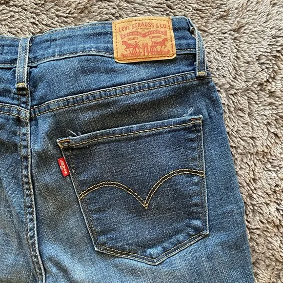 LEVI’S 721 Women’s Skinny Jeans