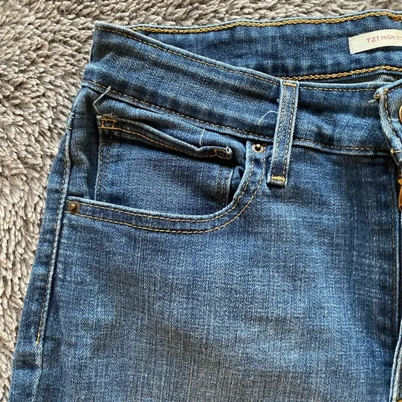 LEVI’S 721 Women’s Skinny Jeans