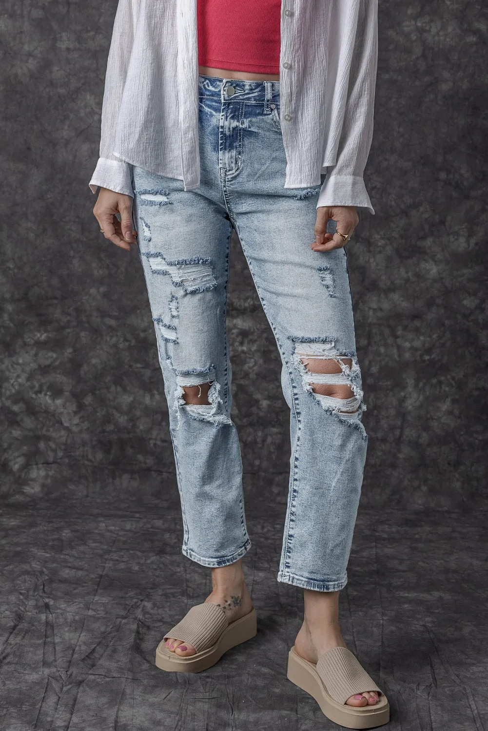 Light Wash Frayed High Waist Jeans