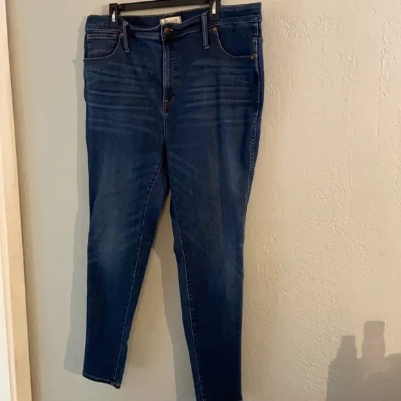 Madewell 10” High Rose Skinny Jeans in Danny Wash