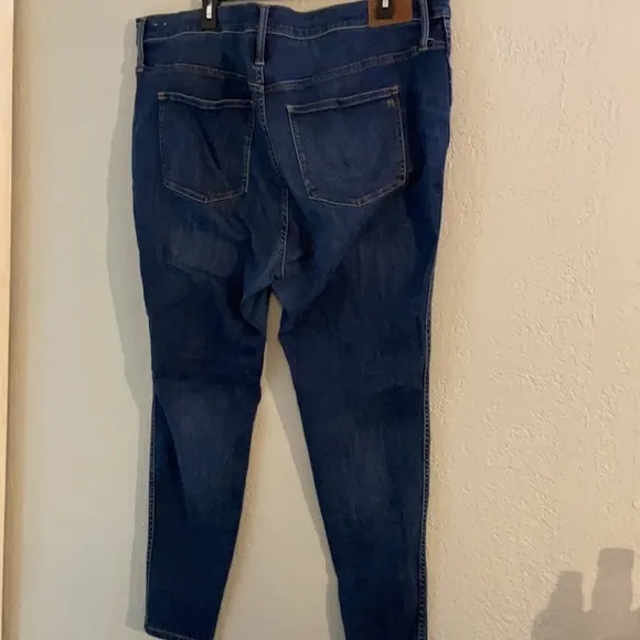 Madewell 10” High Rose Skinny Jeans in Danny Wash