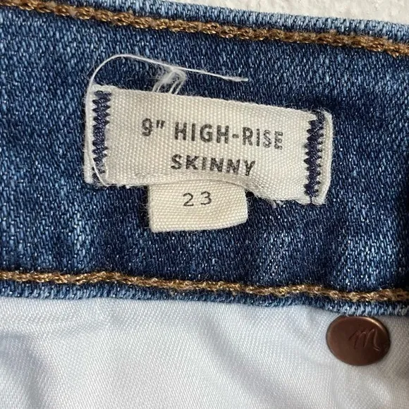 Madewell 9&quot; High-Rise‎ Skinny Jeans in York Wash Rip and Repair Edition S…