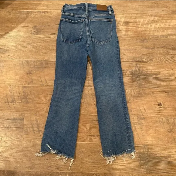 Madewell Women’s Jeans with Ripped Ankle Size 27