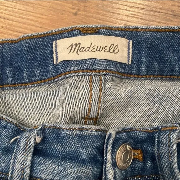 Madewell Women’s Jeans with Ripped Ankle Size 27