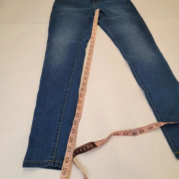Michael Kors Izzy Skinny Jeans Size 2 NWT! MEDIUM Wash