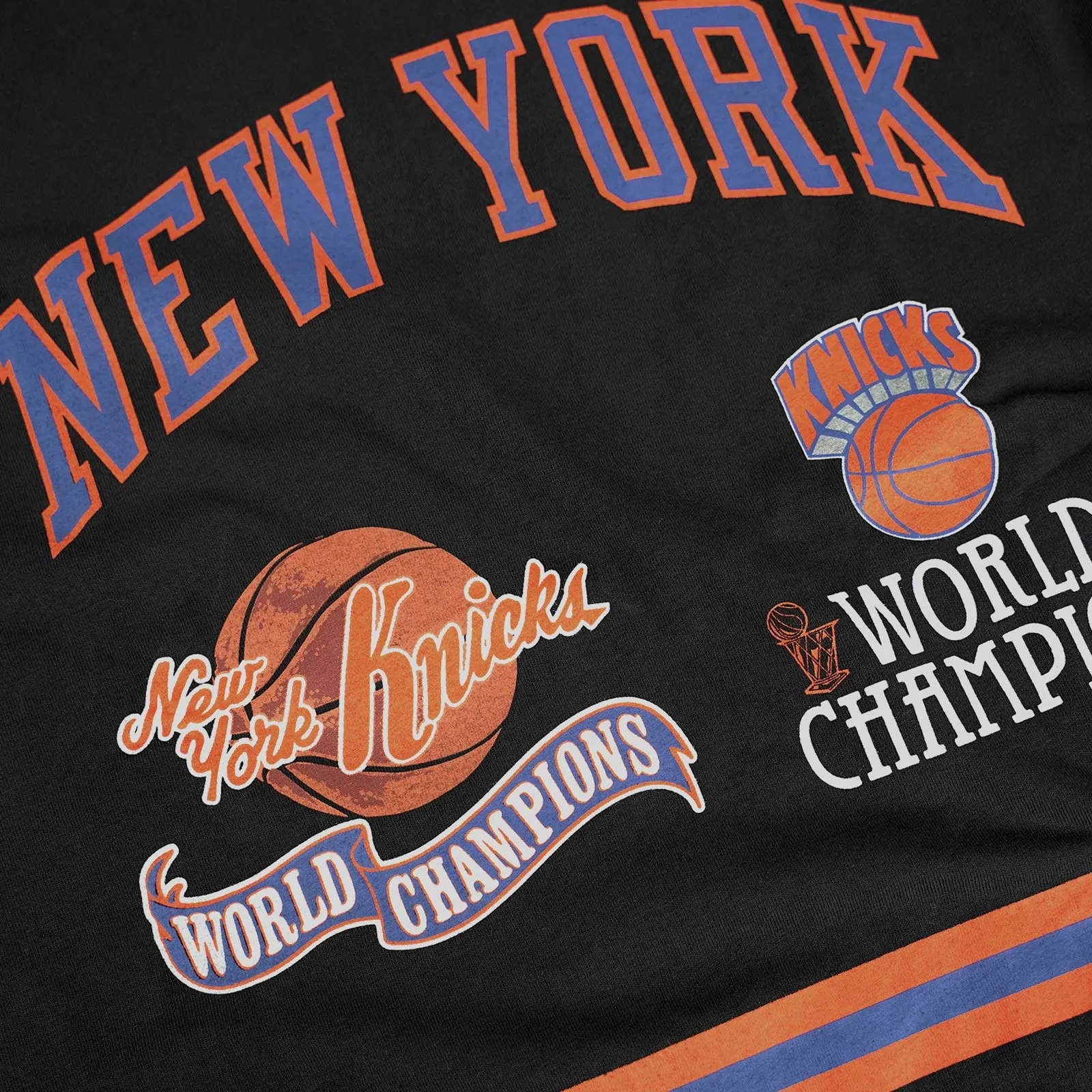 New York Knicks World Champions Long Sleeve Tee - Faded Black