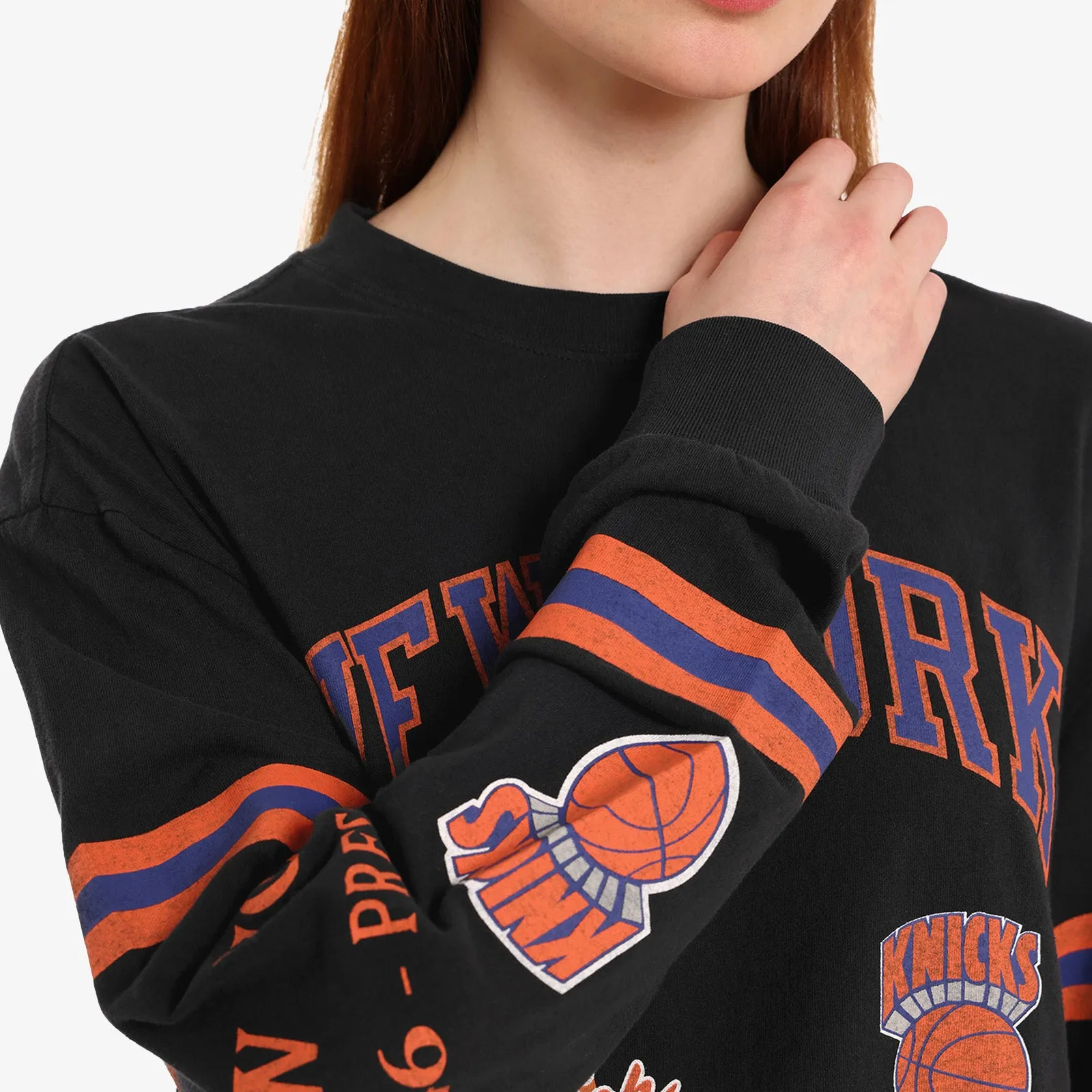 New York Knicks World Champions Long Sleeve Tee - Faded Black