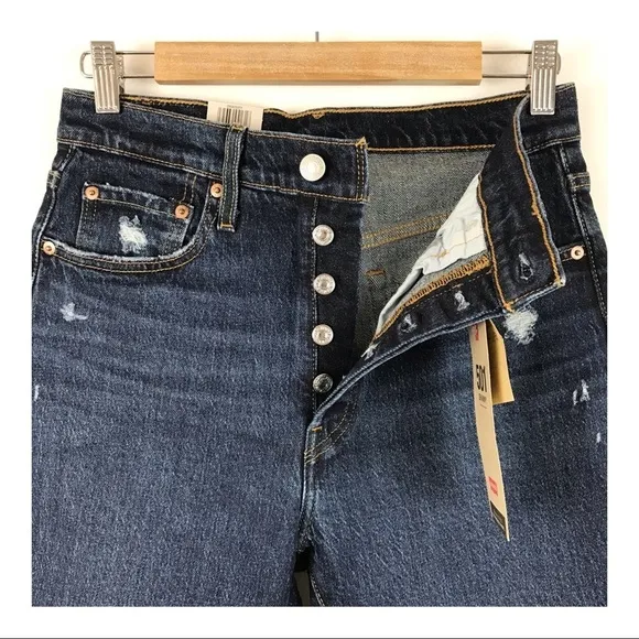 NWT Levi’s 501 Skinny Jeans in Salsa Size 25