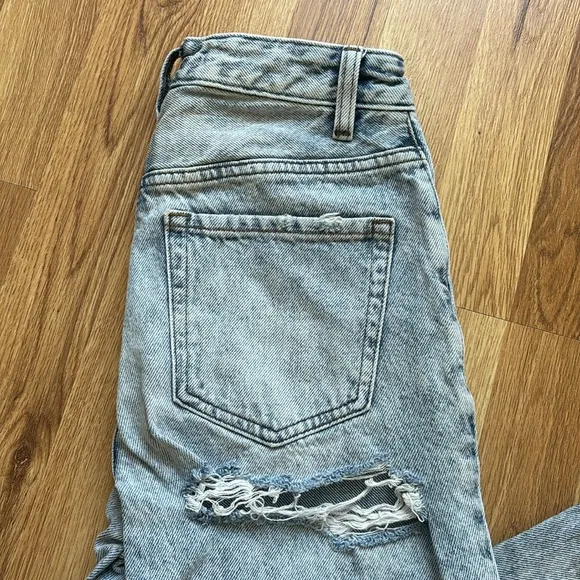 Pacsun 90s Boyfriend Ripped Jeans