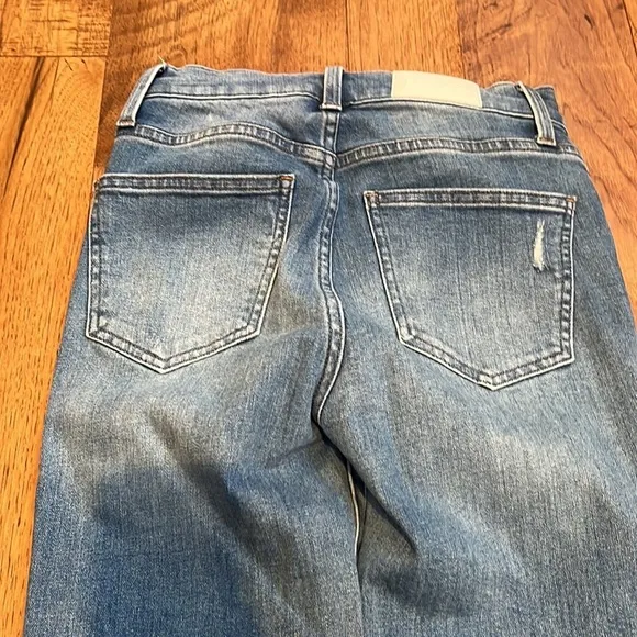 Pistola Woman’s Ripped Jeans Size 24