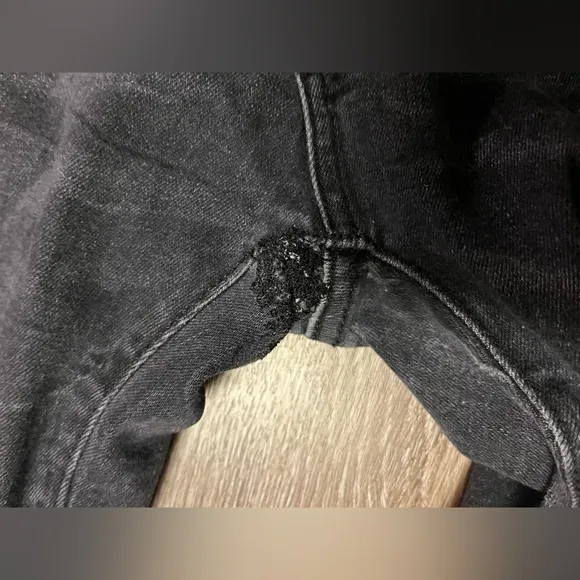 R13 size 27 crossover skinny jeans