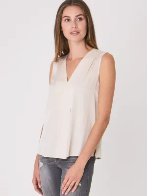Repeat Cashmere - V-Neck top in Silk in  cream powder