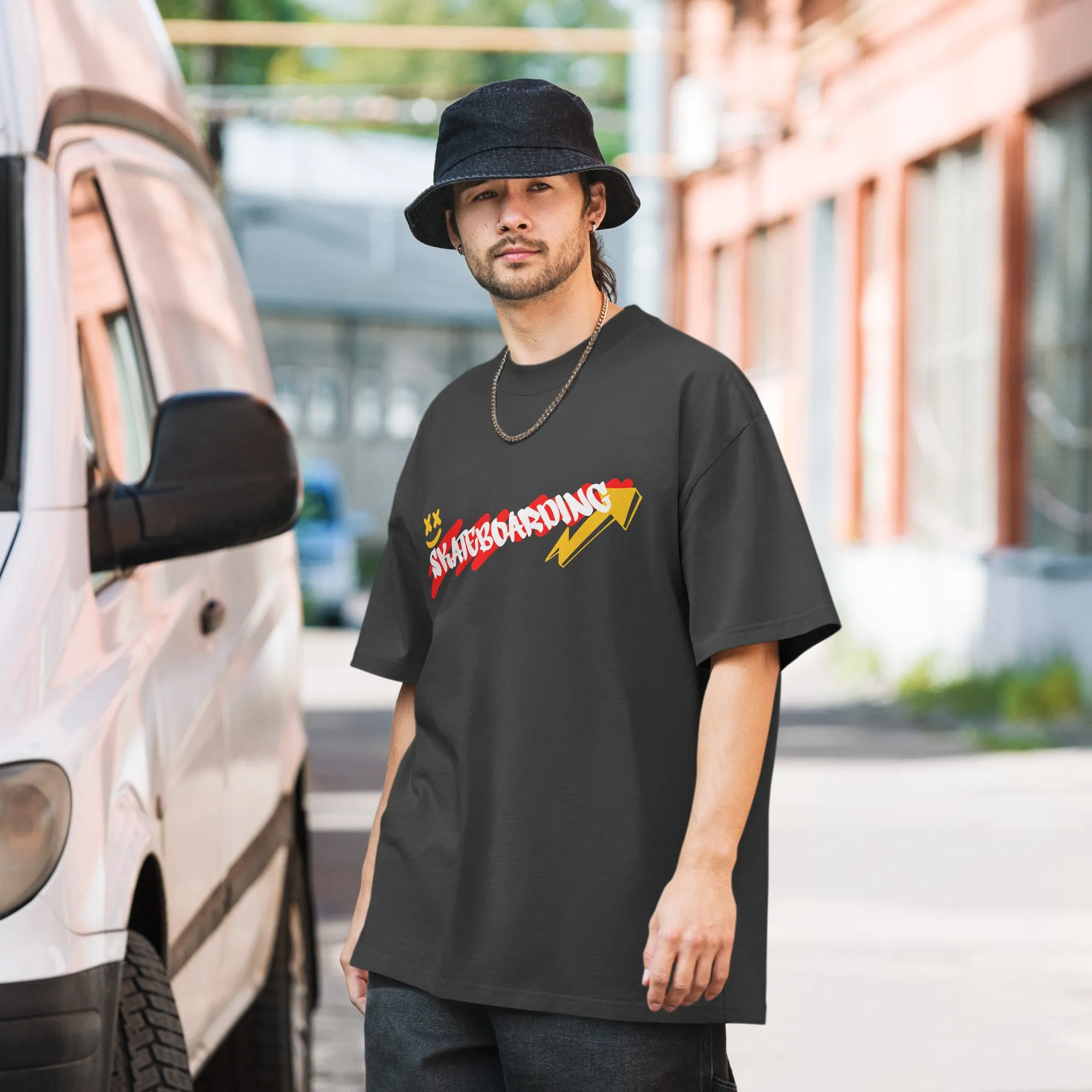 Skateboarding Oversized faded t-shirt