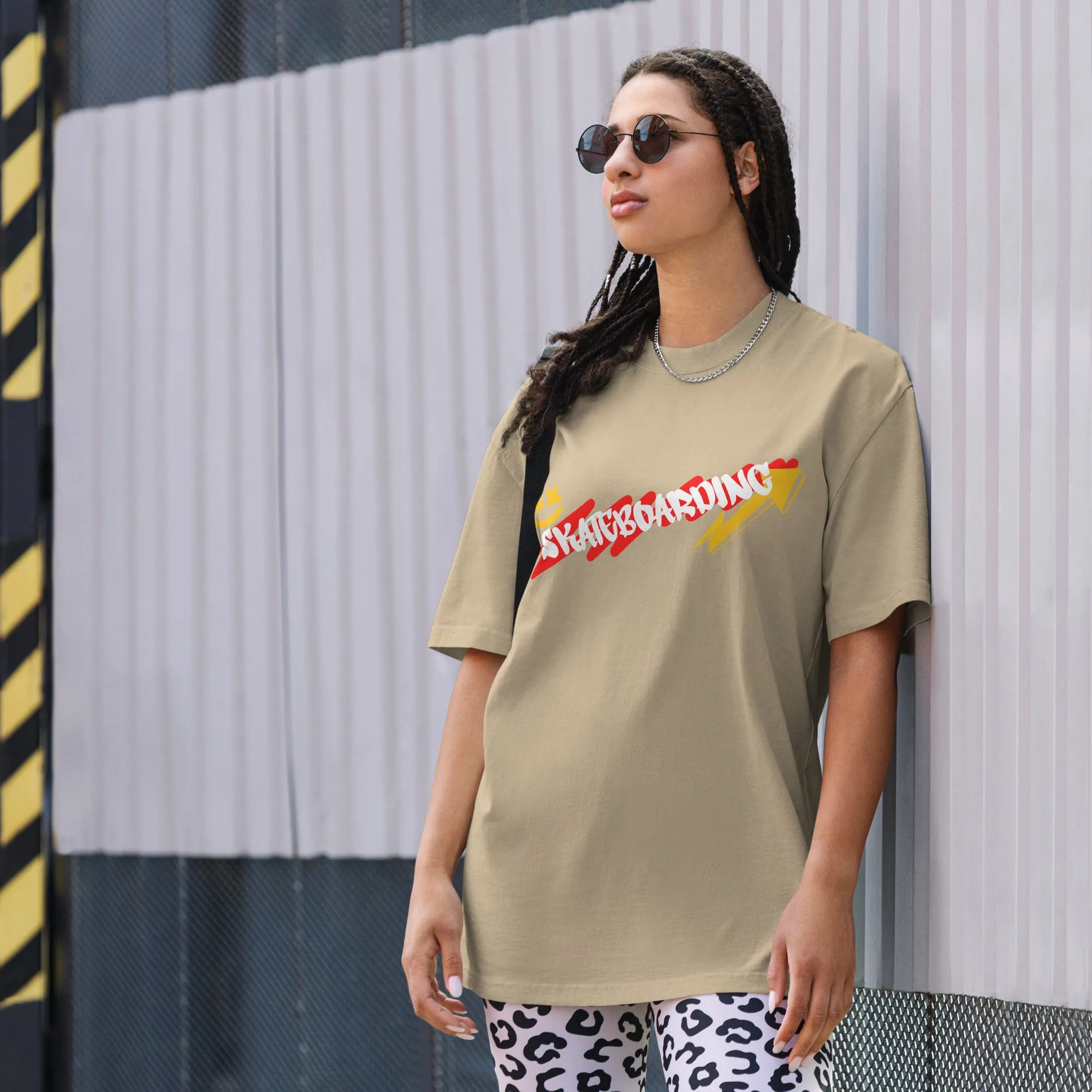 Skateboarding Oversized faded t-shirt