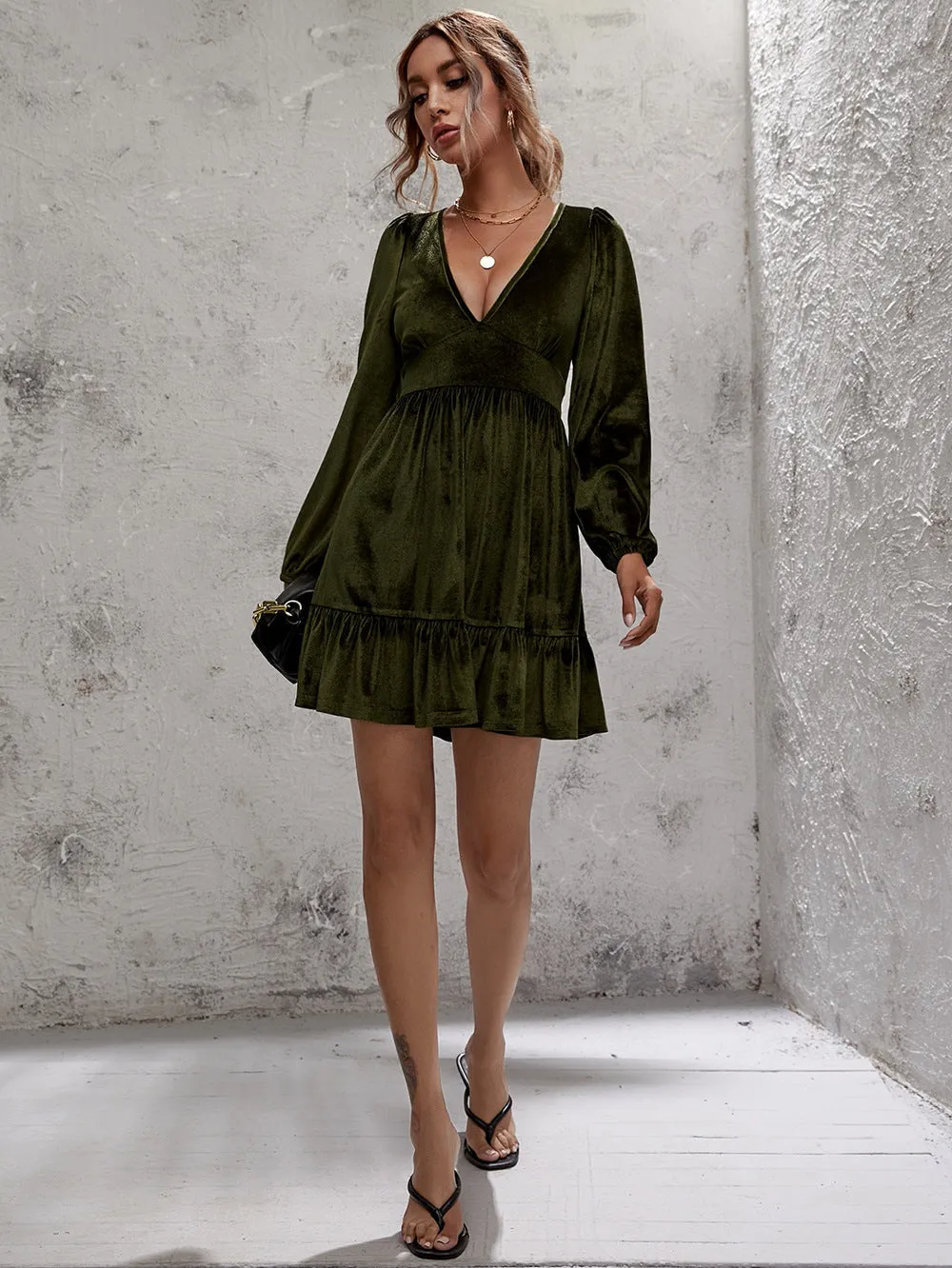 V-neck Velvet Ruffled Puff Sleeve Skater Party Mini Dresses