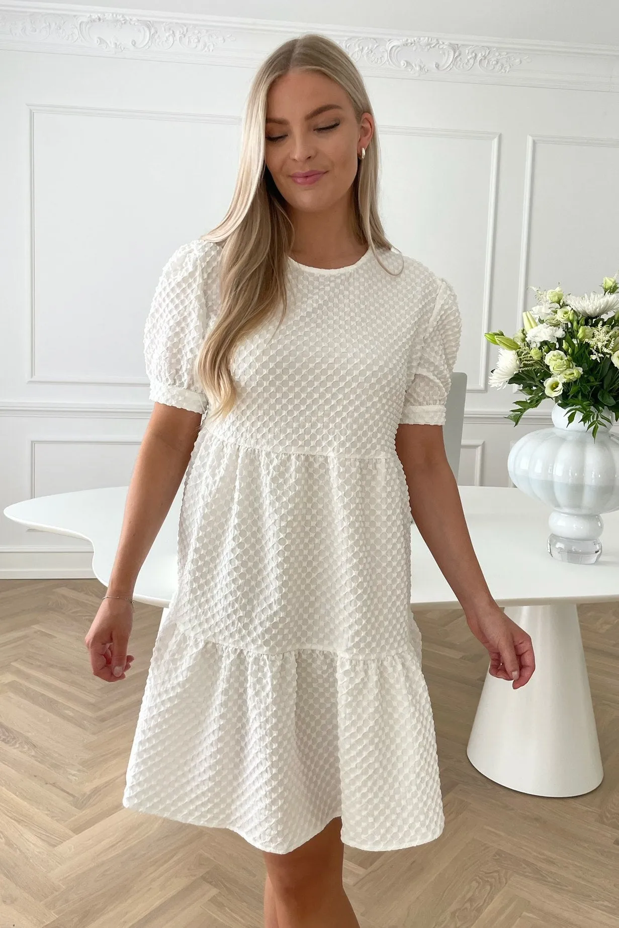 VilmaIC Kjole - Bubble Hvid
