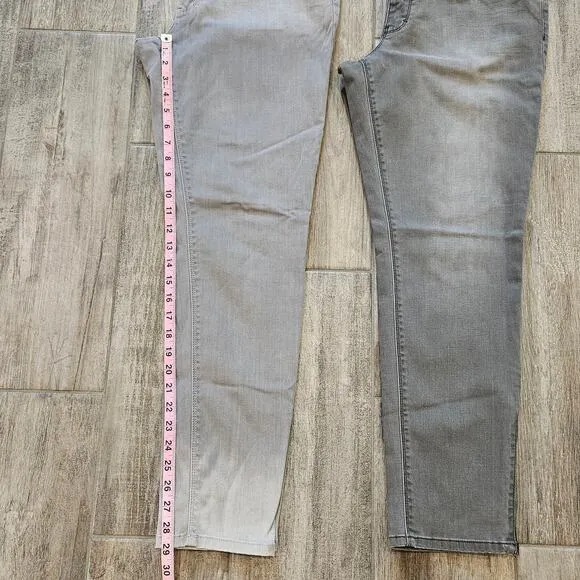 White House Black Market Jeans Womens Size 14 Lot of 2 Skimmer Skinny Leg Grey