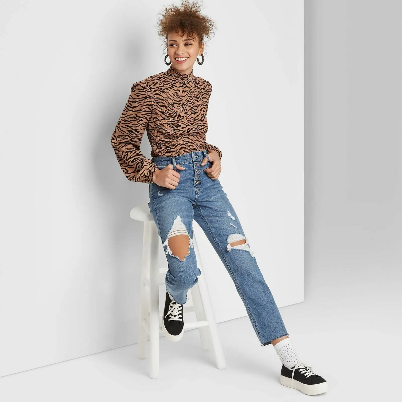 Wild Fable Women's High Rise Distressed Straight Ankle Length Jeans